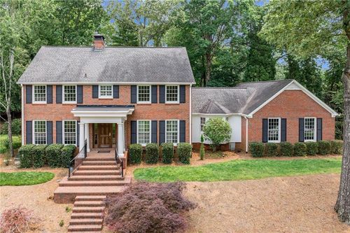 2626 Club Dr, Gainesville, GA, 30506-1757 | Card Image