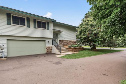 11139 Xavier Rd, Bloomington, MN, 55437-3146 | Card Image