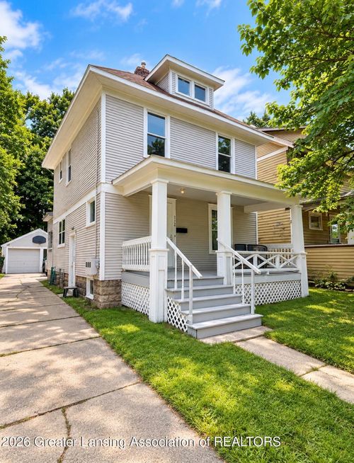 812 N Pine St, Lansing, MI, 48906-5049 | Card Image