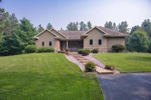 W5533 Meadow Dr, New Lisbon, WI, 53950-9044 | Card Image