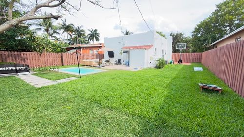 220 Sw 5th St, Dania Beach, FL, 33004-3940 | Card Image