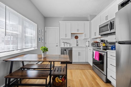 apt-1-34 Edison Grn, Boston, MA, 02125-4782 | Card Image