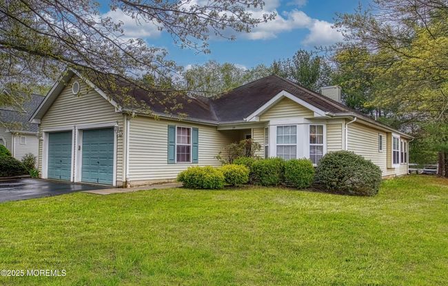 34 Meadows Ln, Home with 2 bedrooms, 2 bathrooms and null parking in Whiting NJ | Image 5