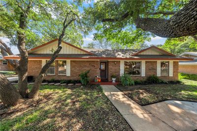 5306 Lake Killarney Drive, House other with 3 bedrooms, 2 bathrooms and 2 parking in Waco TX | Image 1