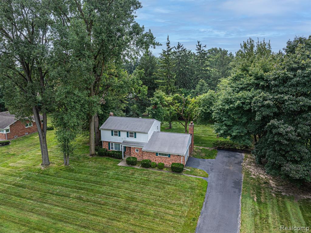 Plantation Ln, Beverly Hills, MI 48025 #1