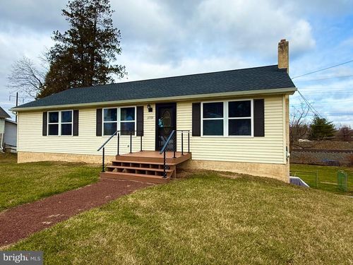 3709 Hazelwood Ave, DOWNINGTOWN, PA, 19335-2034 | Card Image