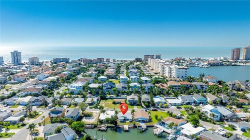 17611 1st St E, REDINGTON SHORES, FL, 33708-1215 | Card Image