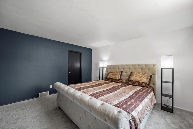 5309 S Somerset Lane, Condo with 2 bedrooms, 2 bathrooms and null parking in Greenfield WI | Image 25