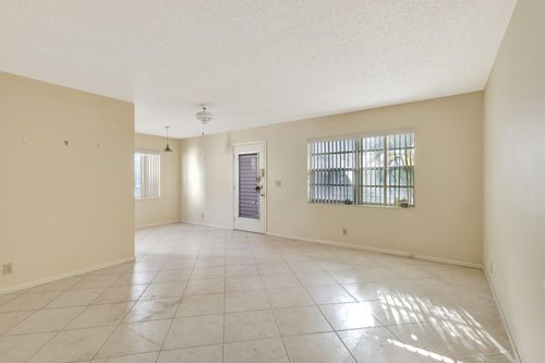 l-557 Burgundy L, Delray Beach, FL, 33484-4905 | Card Image