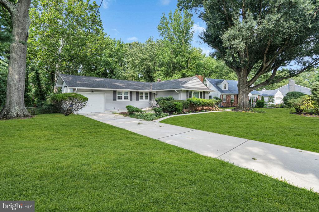 Residential in CHERRY HILL 2