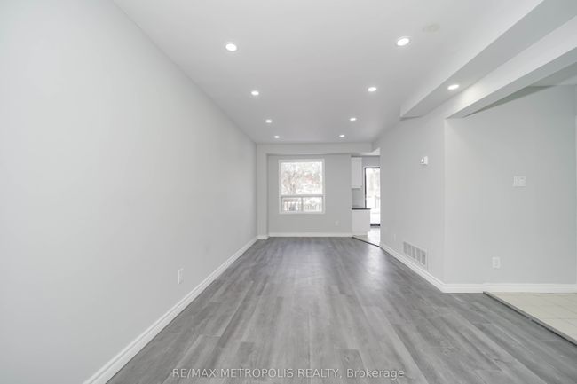 1927 Parkside Dr, House other with 5 bedrooms, 4 bathrooms and 2 parking in Pickering ON | Image 20