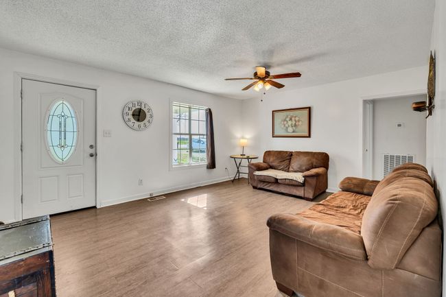 619 Revilo Rd, House other with 3 bedrooms, 1 bathrooms and null parking in Leoma TN | Image 6