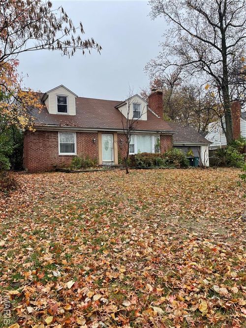 441 Dickens Ave, Kirkwood, MO, 63122-3810 | Card Image