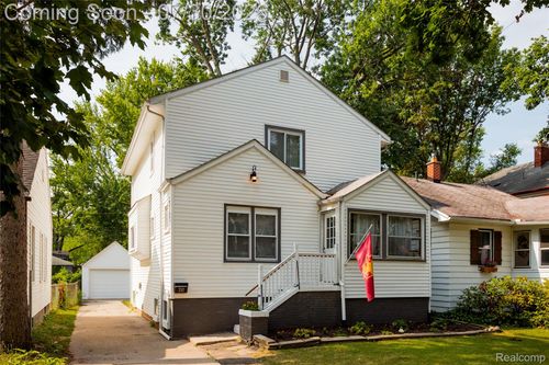 257 W Chesterfield St, Ferndale, MI, 48220-2427 | Card Image