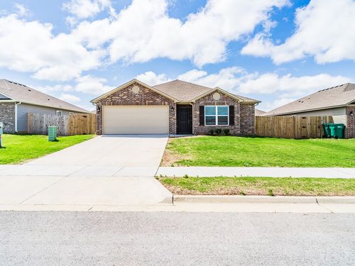 1731 King Rd, Centerton, AR, 72719-7070 | Card Image