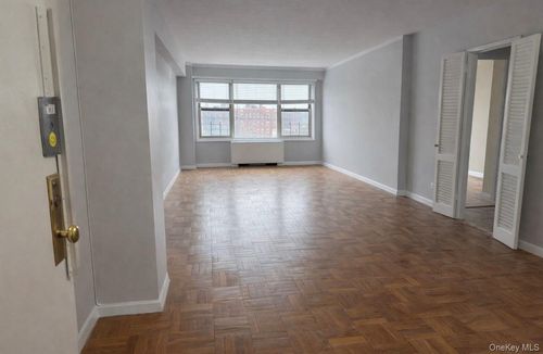 7f-10740 70th Rd, New York, NY, 11375 | Card Image
