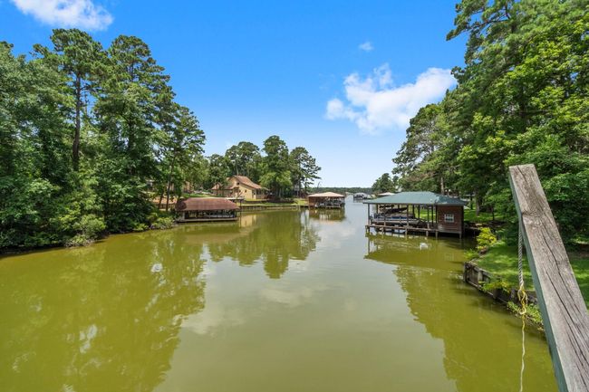 31 N Lakeview Dr, House other with 4 bedrooms, 2 bathrooms and 2 parking in Pointblank TX | Image 39