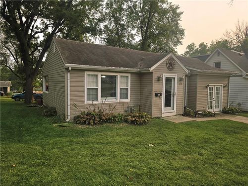 809 College St, Tarkio, MO, 64491-1226 | Card Image