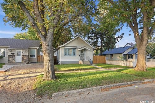 115 Ash Street E, Saskatoon, SK, S7J0J7 | Card Image