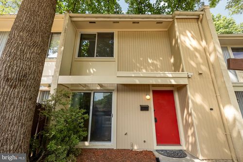 2240 Southgate Sq, RESTON, VA, 20191-1229 | Card Image