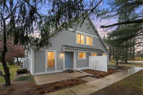 40-3490 Scots Pine Way, Portage, MI, 49024-3900 | Card Image