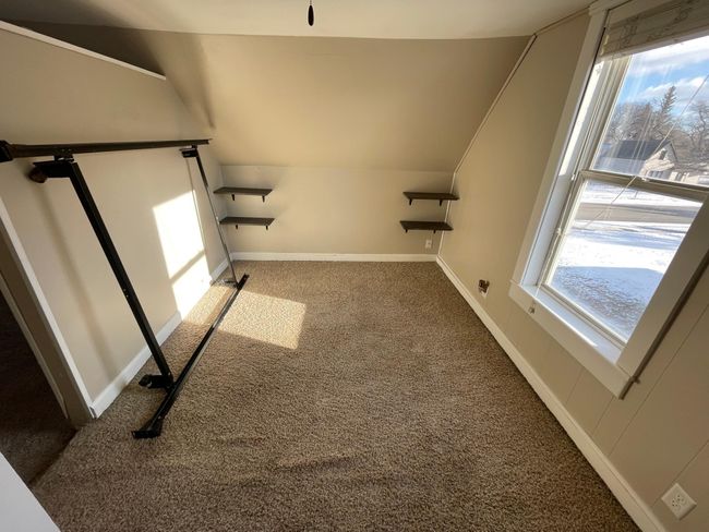 Upper level Bedroom | Image 26