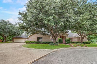 15280 Park Place, House other with 3 bedrooms, 3 bathrooms and null parking in Lytle TX | Image 3