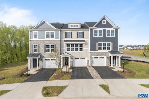 3026 Farrow Cir, CHARLOTTESVILLE, VA, 22901-3283 | Card Image