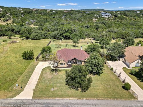 913 Long Mdw, Spring Branch, TX, 78070-5958 | Card Image