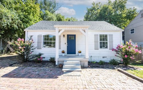 1053 Antioch Pike, Nashville, TN, 37211-3001 | Card Image