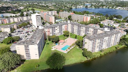 1-1750 Ne 191st St, Miami, FL, 33179-4284 | Card Image