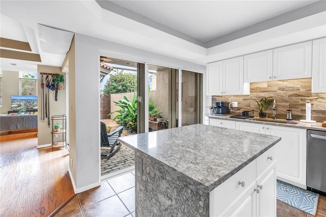 APT-1 - 200 Cocoanut Ave, Condo with 2 bedrooms, 3 bathrooms and null parking in SARASOTA FL | Image 11