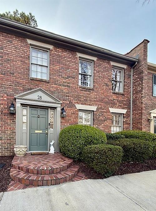 28 Old Ivy Sq Ne, Atlanta, GA, 30342-4270 | Card Image