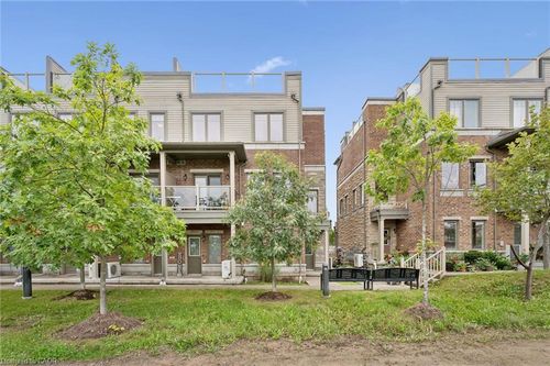 c8-70 Willowrun Dr, Kitchener, ON, N2A0J3 | Card Image