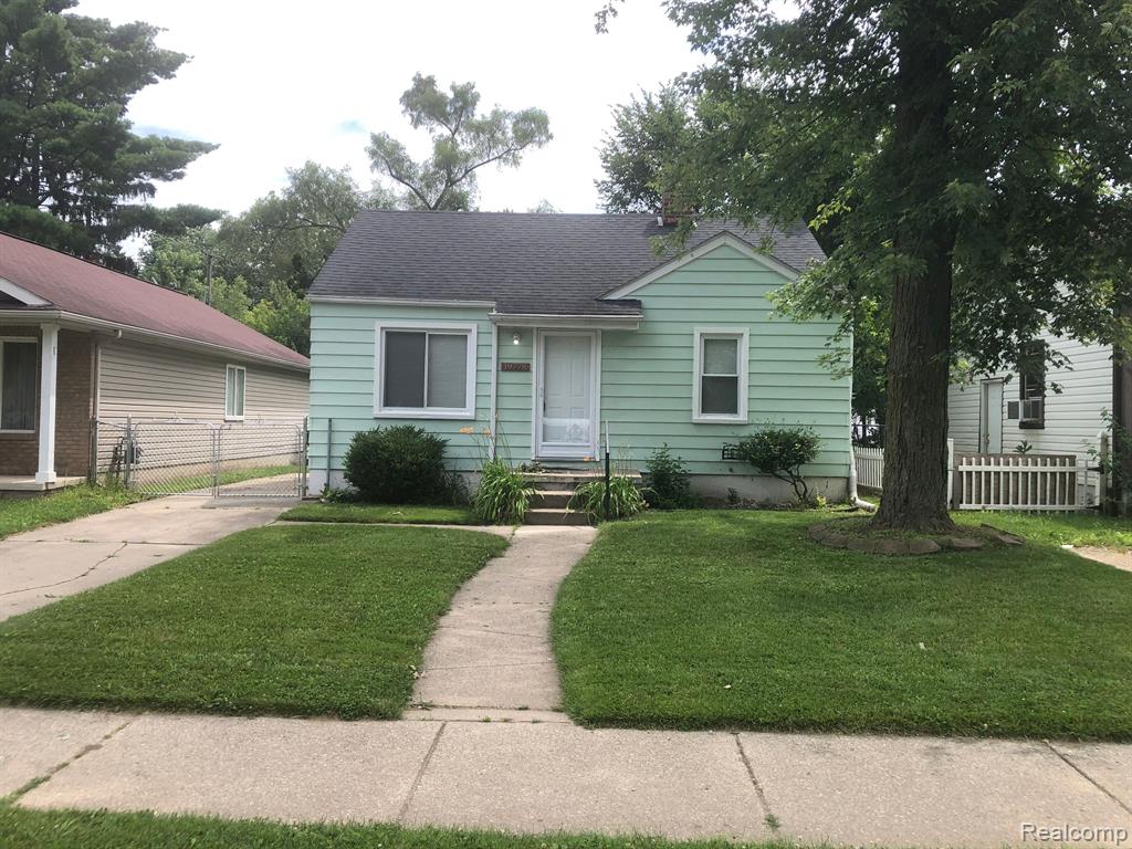 Seminole , Redford, MI 48240