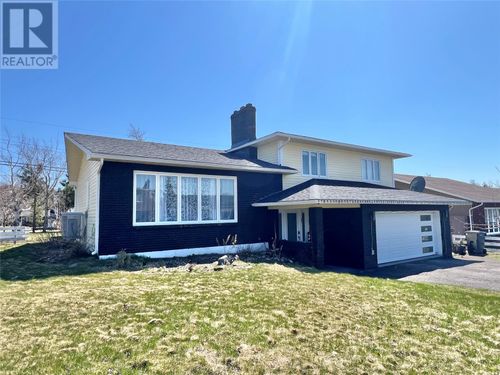 10 Southcott Drive, Grand Falls Windsor, NL, A2A2P1 | Card Image