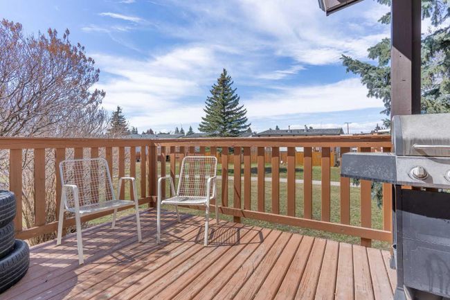 107 Pinemont Bay Ne, Home with 2 bedrooms, 1 bathrooms and 1 parking in Calgary AB | Image 15