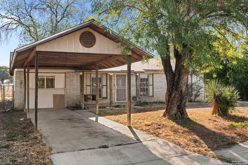 8806 Prairie Hill St, San Antonio, TX, 78211-4040 | Card Image
