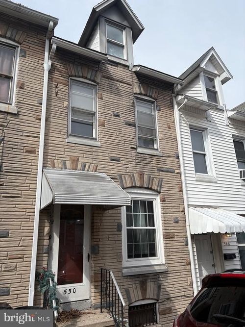 550 Wunder St, READING, PA, 19602-2006 | Card Image