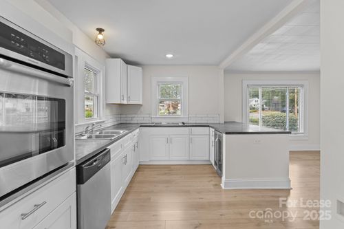 765 N Church St, Mooresville, NC, 28115-2367 | Card Image