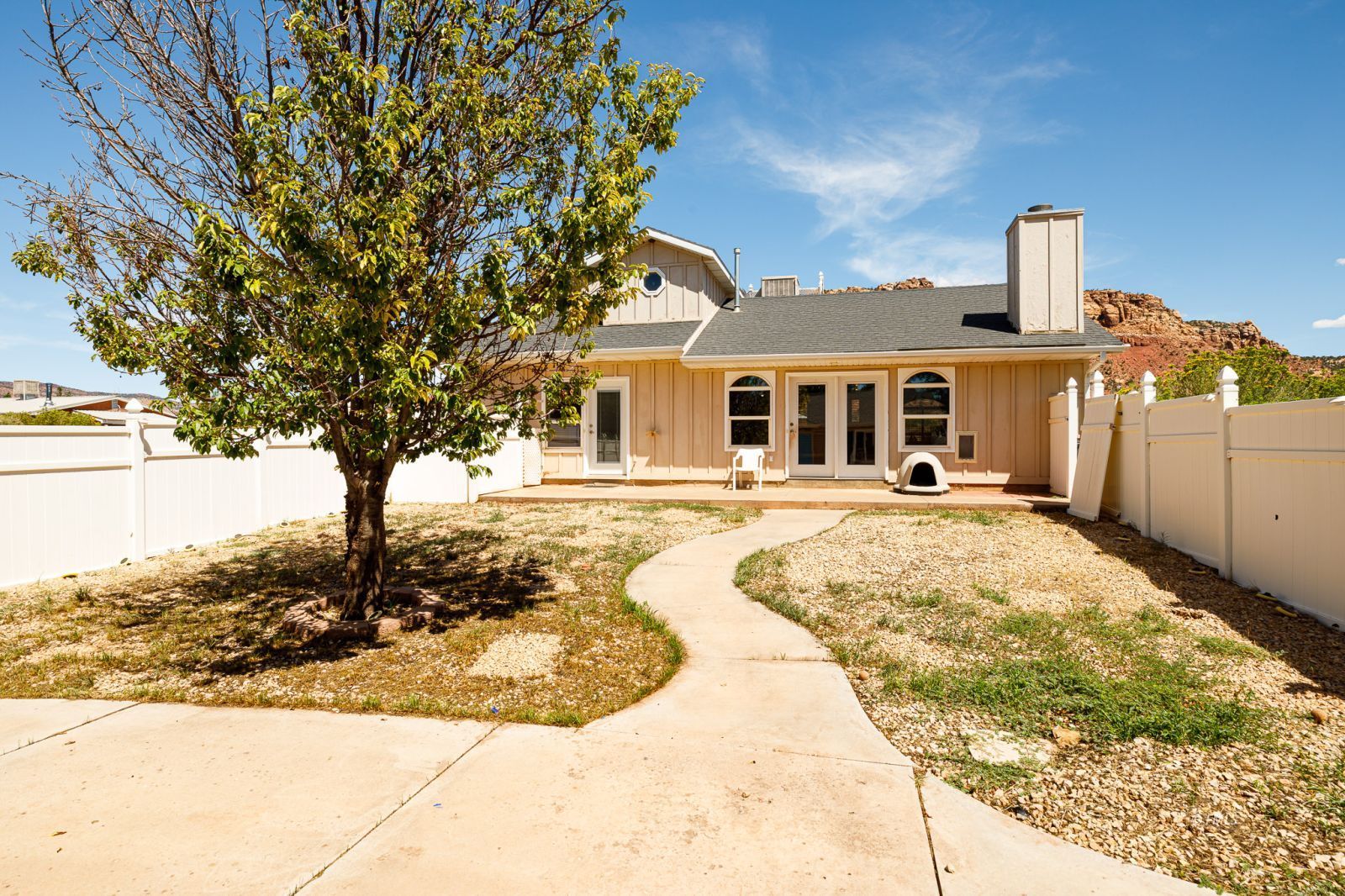 Residential in Cane Beds 5