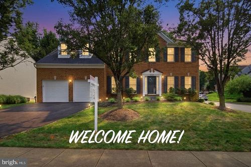 46405 Esterbrook Cir, STERLING, VA, 20165-7733 | Card Image