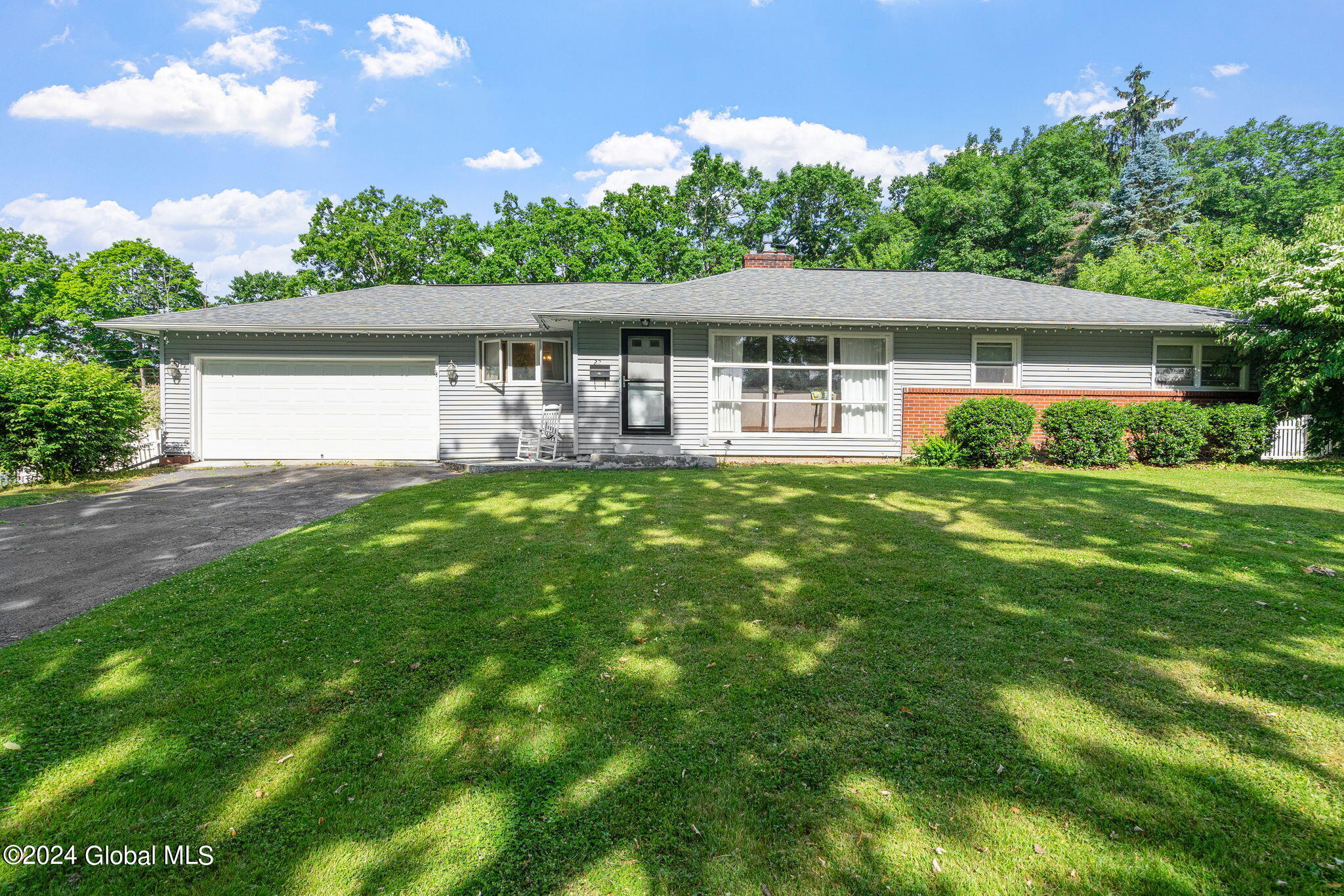 Glenwood Dr, Latham, NY 12110