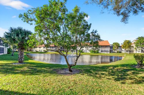 5612-3042 Lucerne Park Dr, Greenacres, FL, 33467-2018 | Card Image