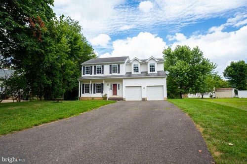 6 Maple Ave, Hightstown, NJ, 08520-3502 | Card Image
