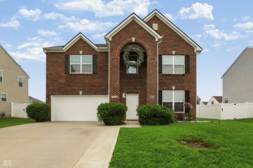 1378 Padana Dr, Greenwood, IN, 46143-5266 | Card Image