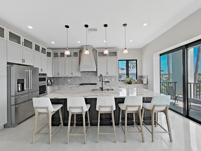 882 Bay Point Dr, House other with 5 bedrooms, 6 bathrooms and null parking in MADEIRA BEACH FL | Image 8