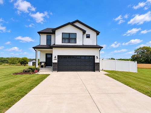 1405 Navajo Ct, Kankakee, IL, 60901-8490 | Card Image