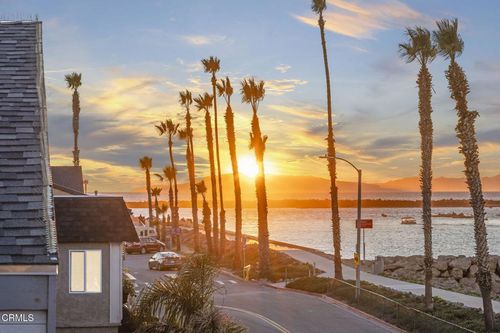 124 San Nicholas Ave, Oxnard, CA, 93035-4468 | Card Image