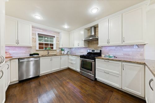10338 Country Club Dr, Dallas, TX, 75218-1111 | Card Image